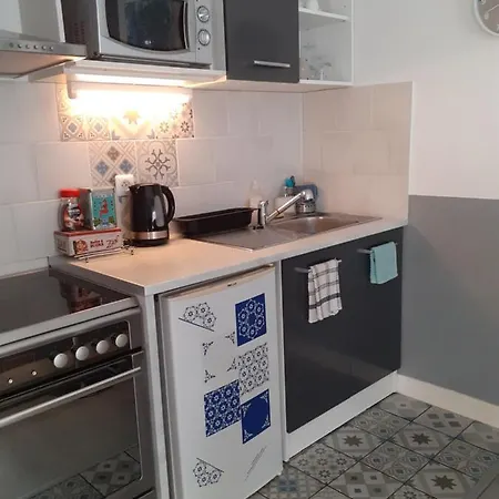T1 Hyper Centre Avec Balcon דירה בורדו