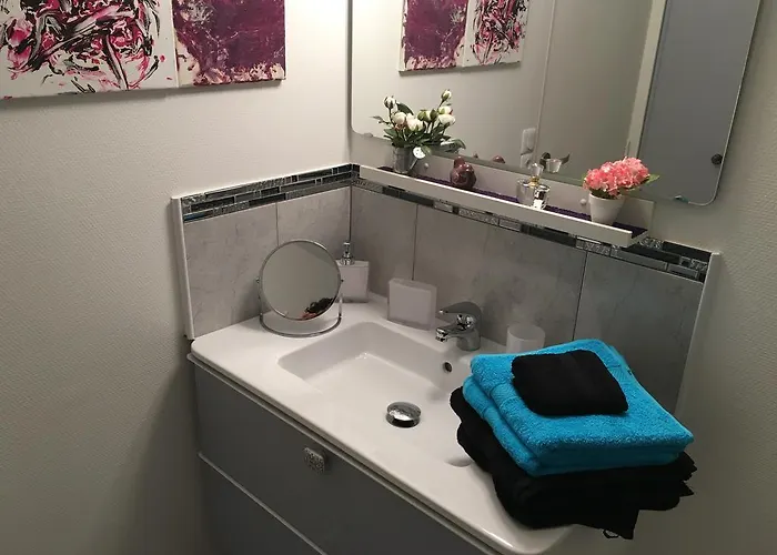 T1 Hyper Centre Avec Balcon * Bordeaux