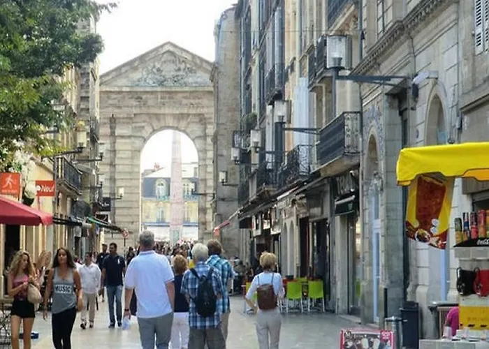 T1 Hyper Centre Avec Balcon * Bordeaux