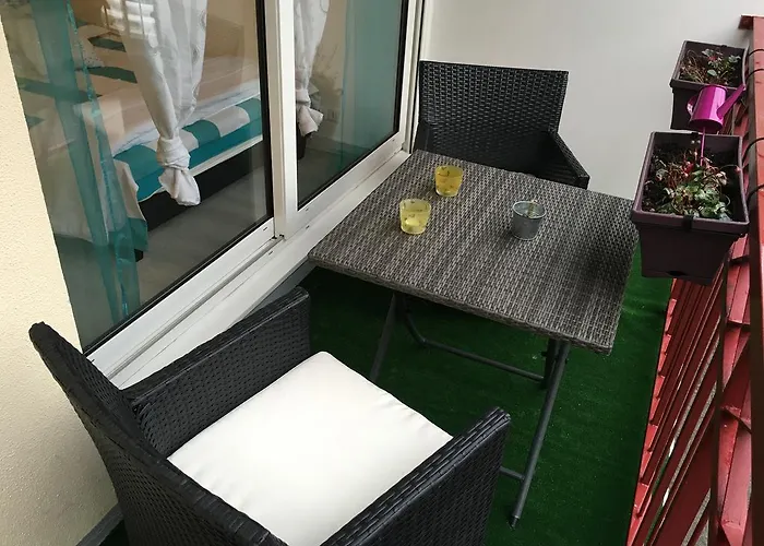 T1 Hyper Centre Avec Balcon Apartman *